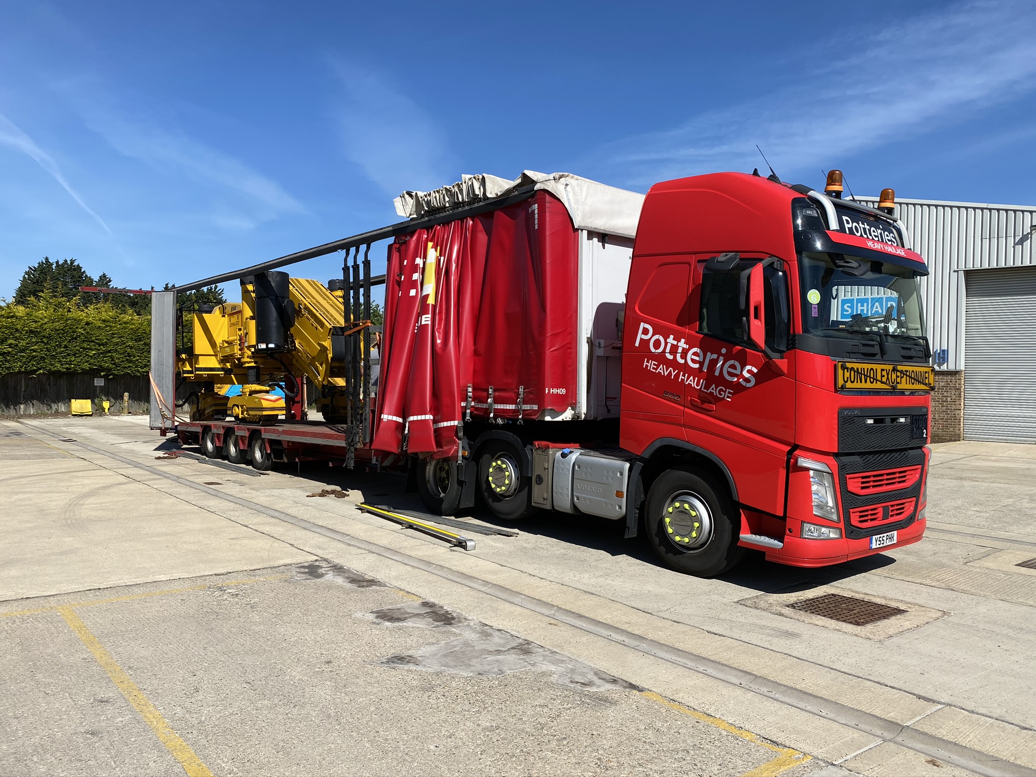 Continuing to provide Abnormal Load Transport Potteries Heavy Haulage